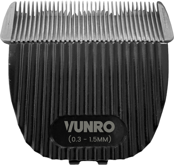 4-in-1 FlexFit PRO blade on the VUNRO grooming workbench